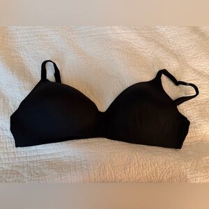 Victoria's Secret Classic Black Bra 36DD